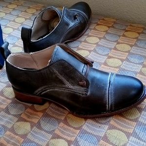 Women's FreeBird  Mabel shoes
